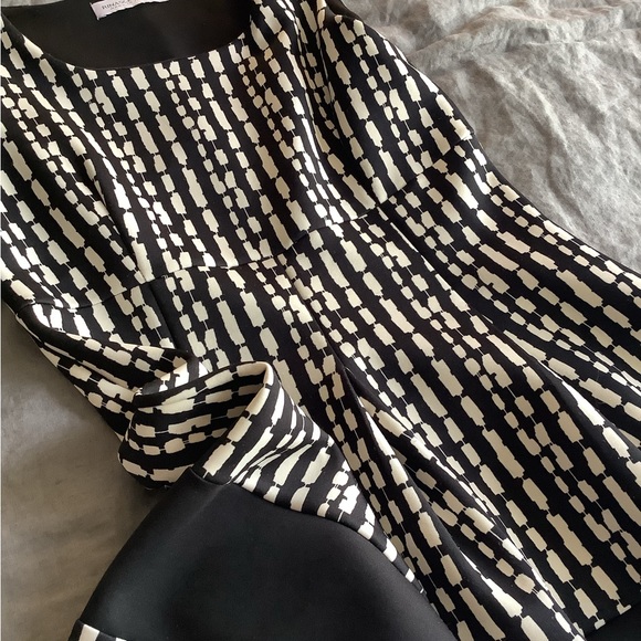 beautiful Rinascimento casual dress. for the office or restaurant - Picture 2 of 3